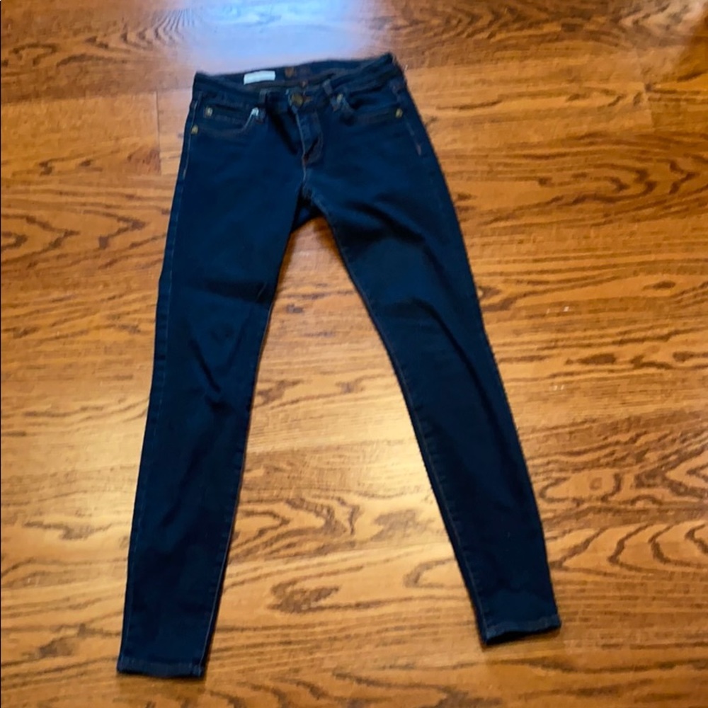Size zero dark wash Kut MIA skinny jean.